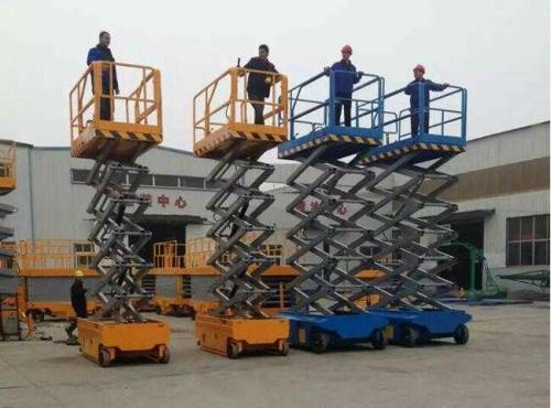 高空作業(yè)液壓升降機(jī)平臺(tái)應(yīng)運(yùn)而生    (圖3) 移動(dòng)6.jpg